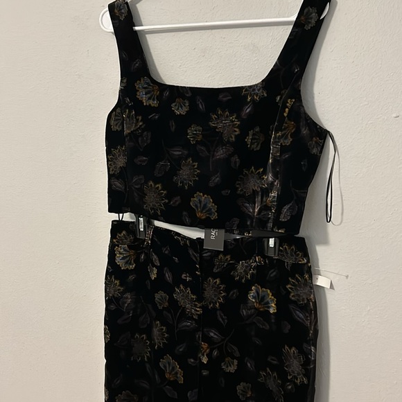 NWT Rachel Zoe two piece pant and crop top set. Black floral, women’s size 10. - Picture 2 of 16